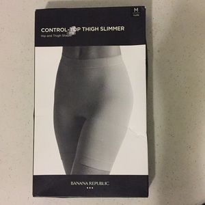 CONTROL-TOP THIGH SLIMMER